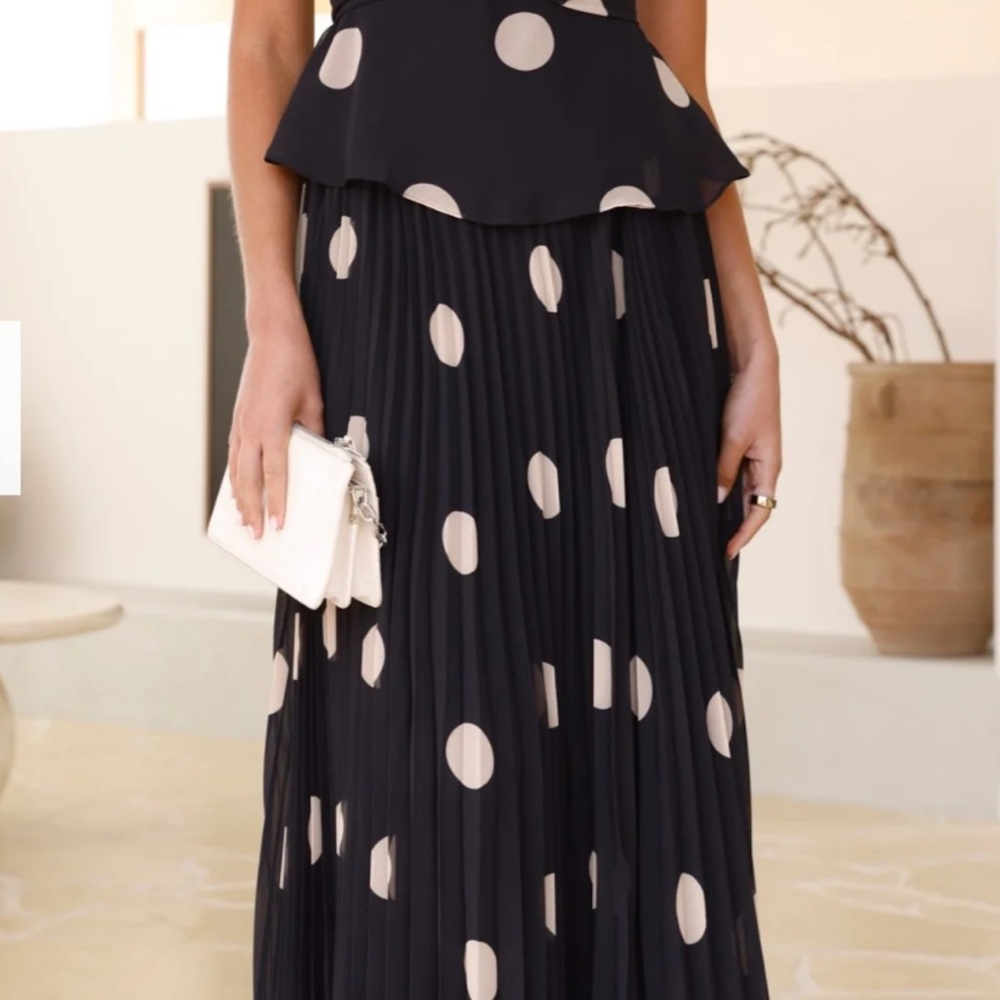 Black Polka Dot Pleated Maxi Dress - Elegant Women's Dress